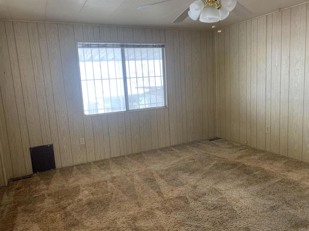 26092 Bamboo Palm Dr