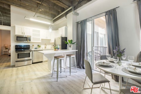 Tiny photo for 312 W 5th Street #606, Los Angeles, CA 90013 (MLS # 26102936)