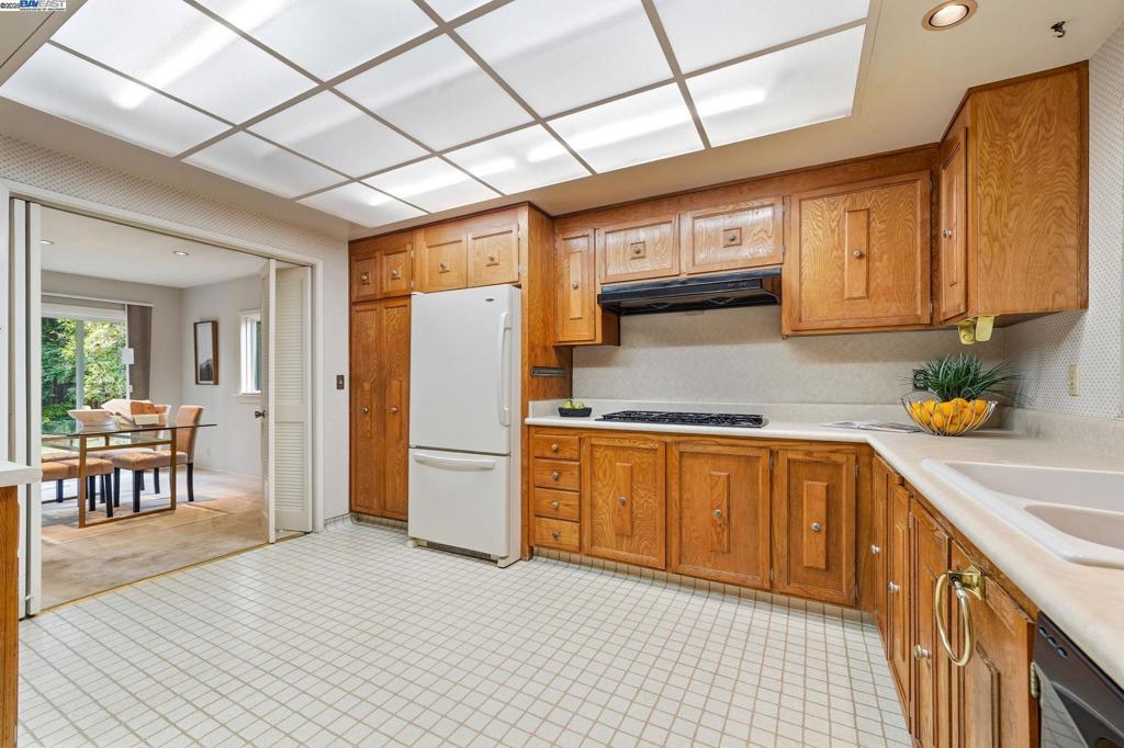 NORTH GATE - Residential