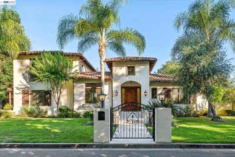 Photo of 1439 Vine Ln Ln, Alamo, CA 94507 (MLS # 41141713)