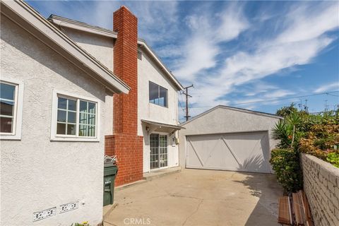 Tiny photo for 1016 Ynez Ave, Redondo Beach, CA 90277 (MLS # PV26049833)