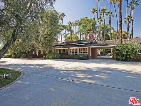 17545 Parthenia Street Sherwood Forest CA 91325
