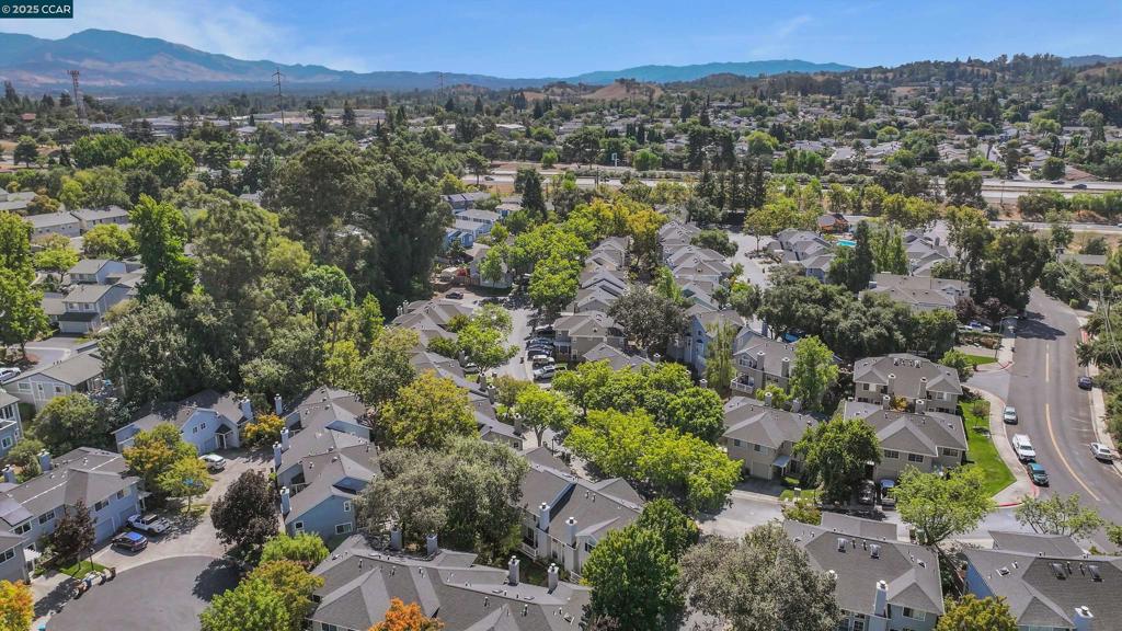 SHADOWBROOK - Residential