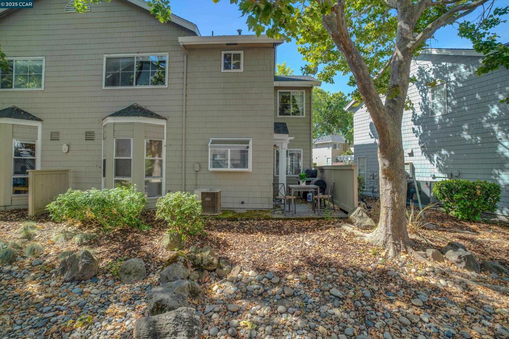 SHADOWBROOK - Residential