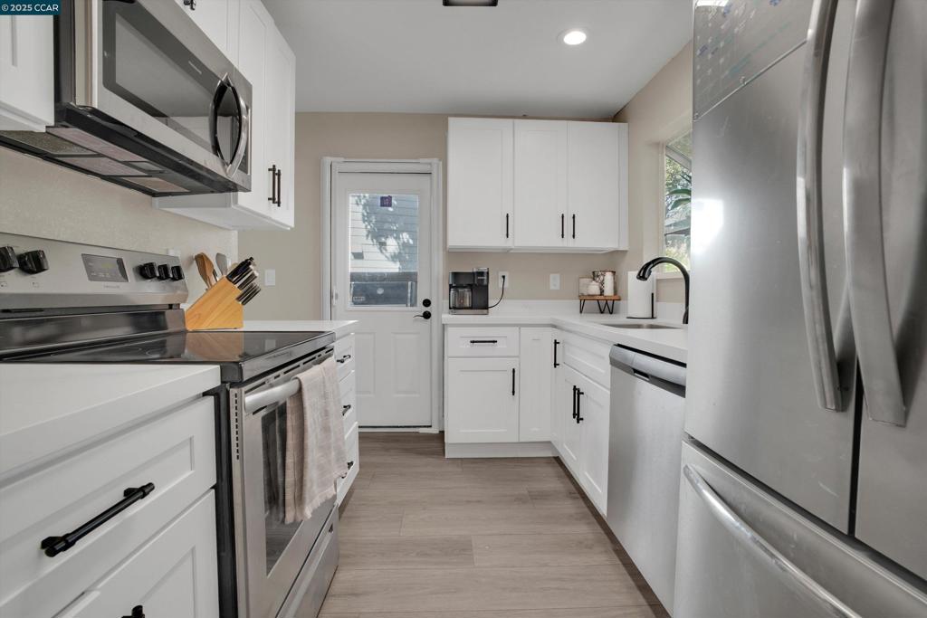 SHADOWBROOK - Residential