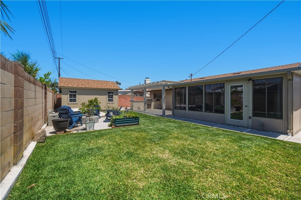 16301 Golden Gate Lane, Huntington Beach CA 92649 - Photo 18