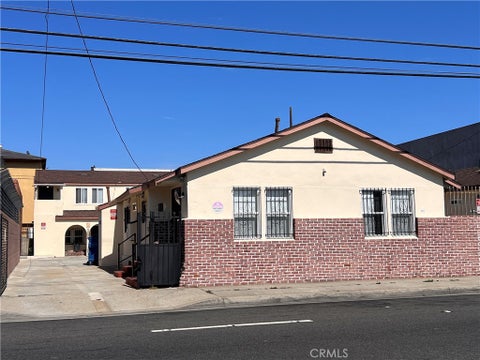 Photo of 12924 Prairie Avenue #C, Hawthorne, CA 90250 (MLS # SB26158889)