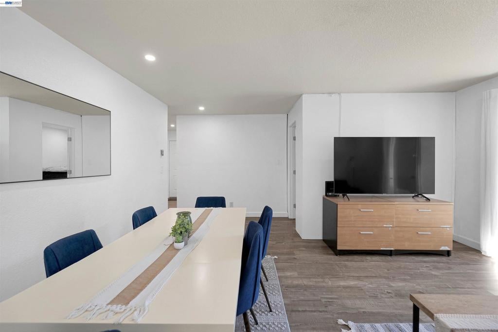 725 Auburn pl 109