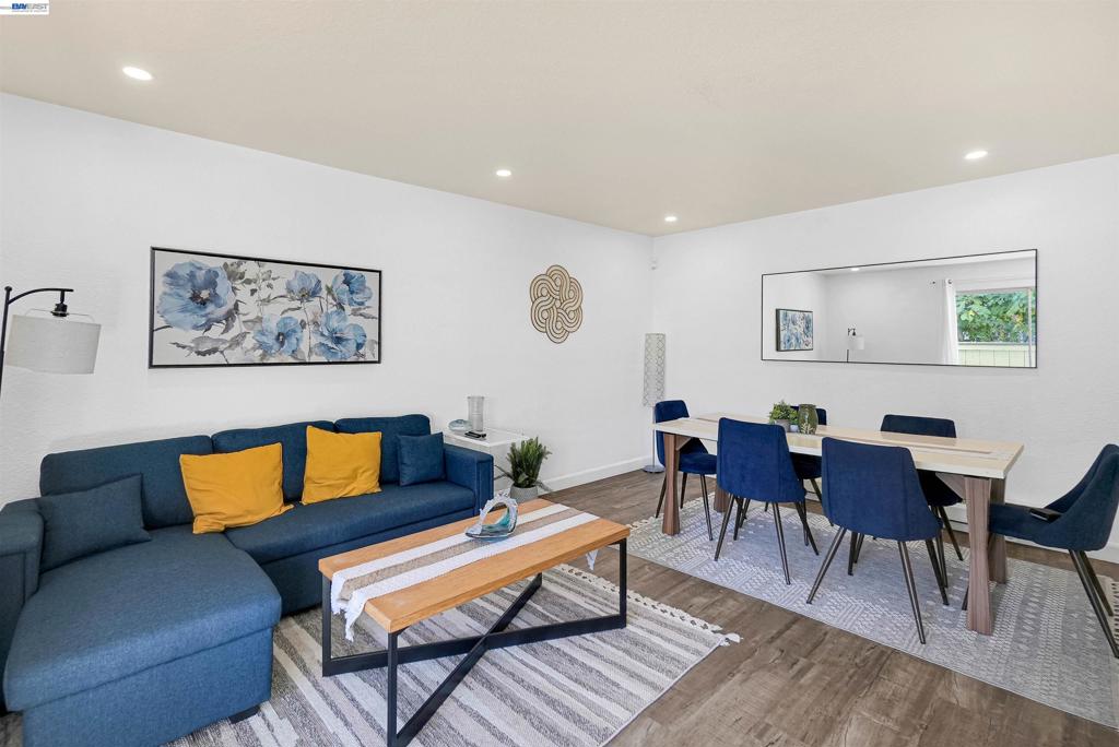 725 Auburn pl 109