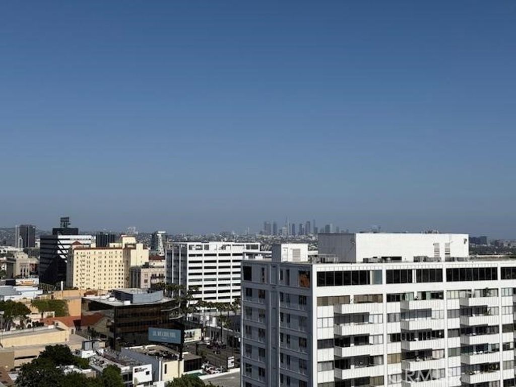 Photo of 7250 Franklin Ave #1111, Hollywood Hills, CA 90046 (MLS # OC25117564)