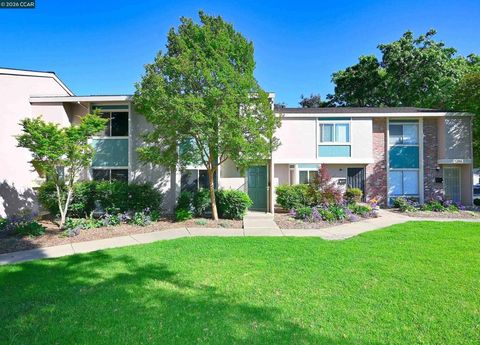 Photo of 1288 Pine Creek Way Apt C WAY, Concord, CA 94520 (MLS # 41134226)