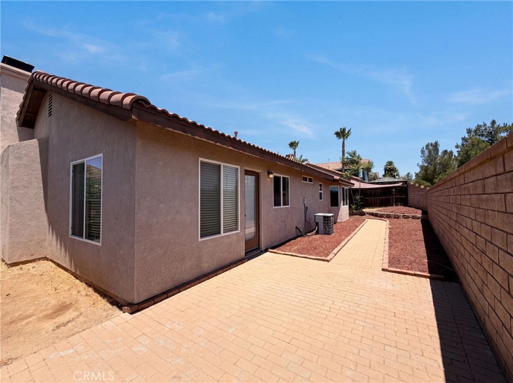 22125 Country Hills
