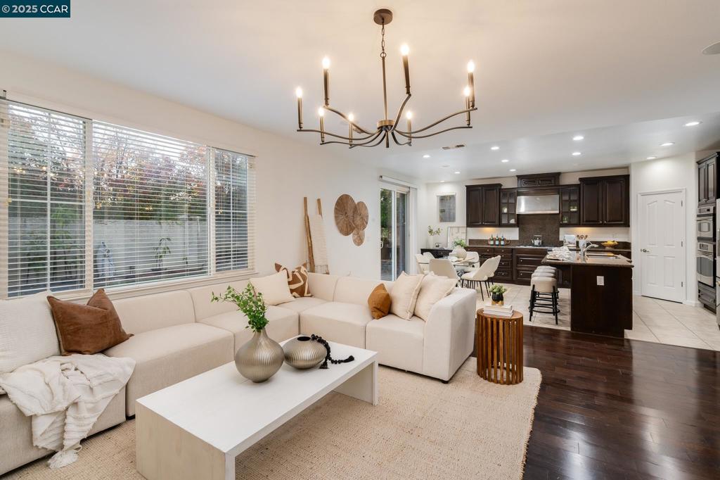 WINDEMERE - Residential