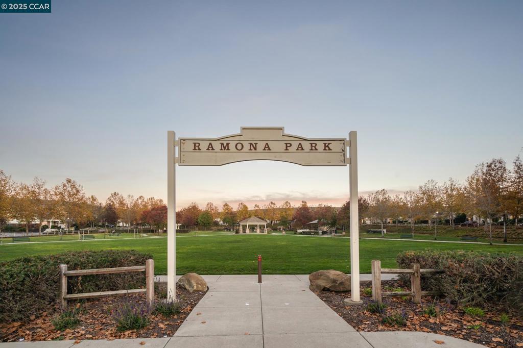 WINDEMERE - Residential