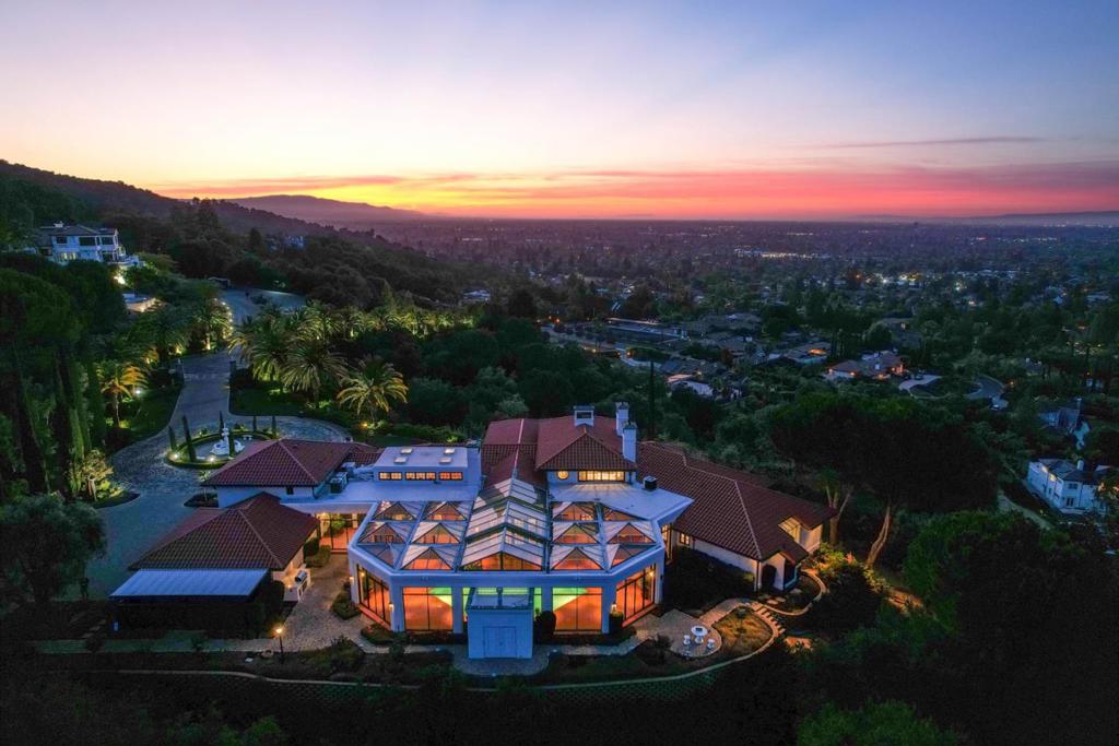 5770 Harwood Road, Los Gatos CA 95032