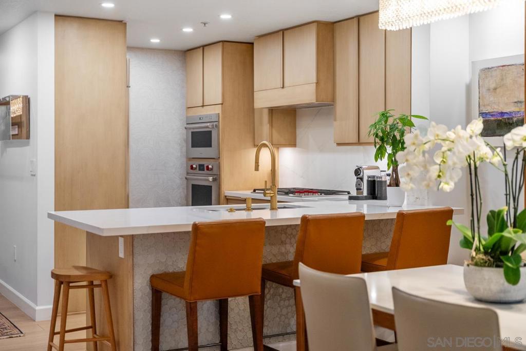 1205 Pacific Hwy 3103