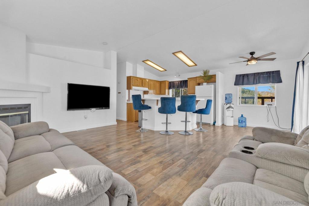 3247 Canyon Dr