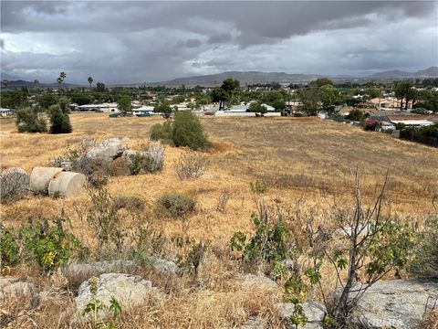 Photo of 0 Park Ave, Perris, CA 92570 (MLS # IV26079304)