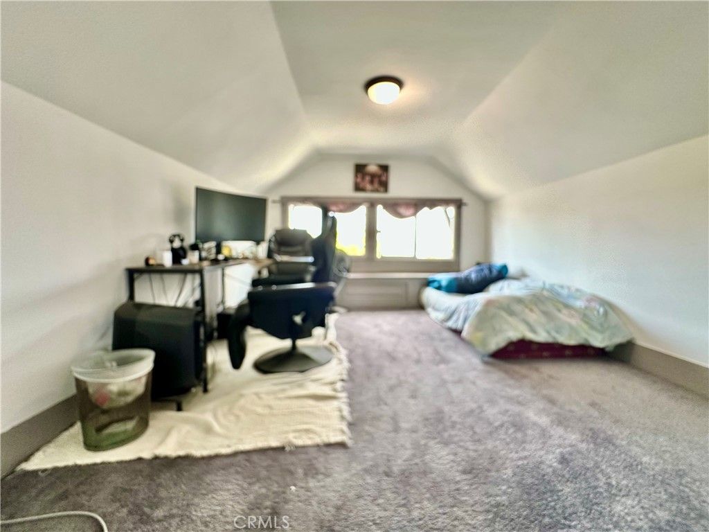 Photo of 160 W 48th Street, Los Angeles, CA 90037 (MLS # TR25111259)