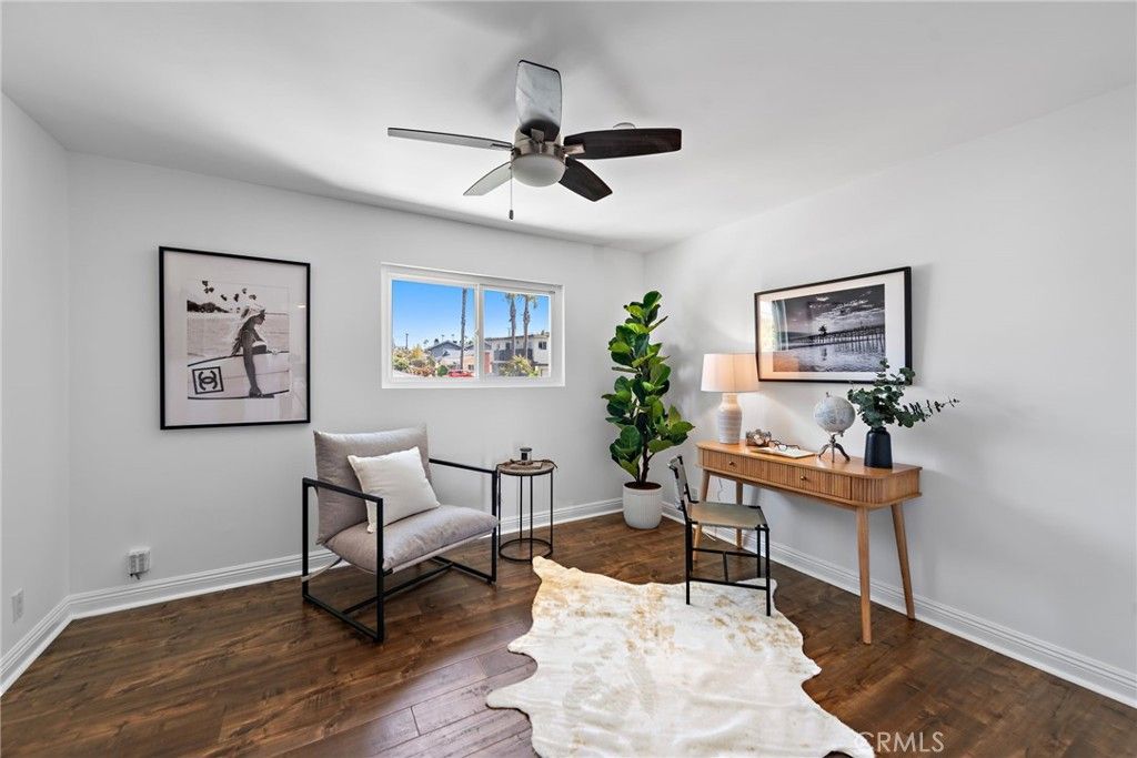 listing image 130722498424660906095