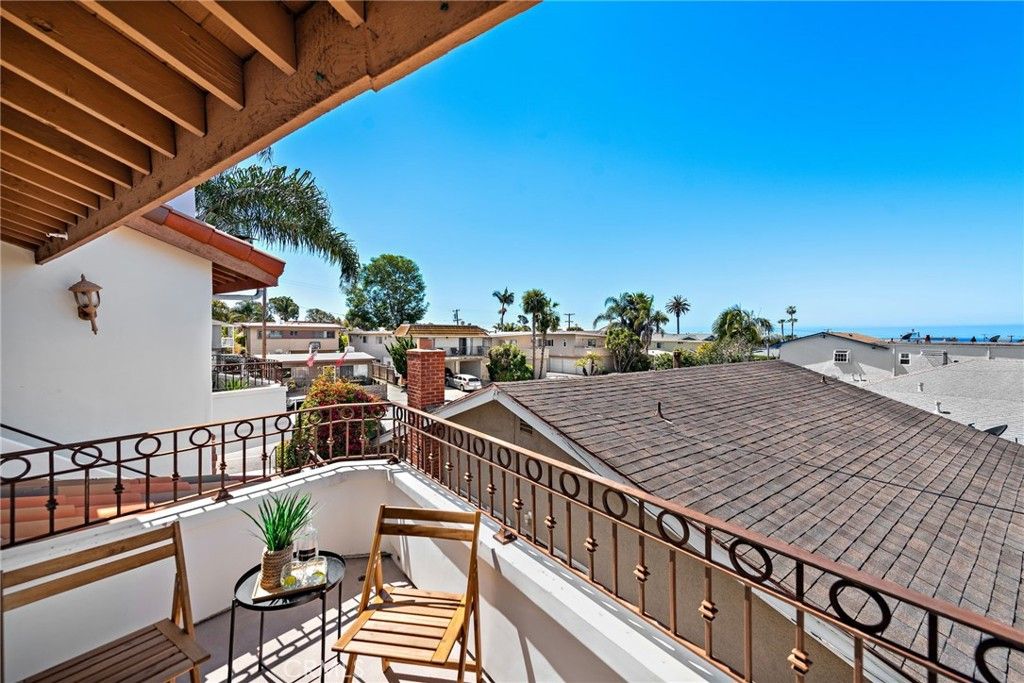 listing image 130726542251636269166