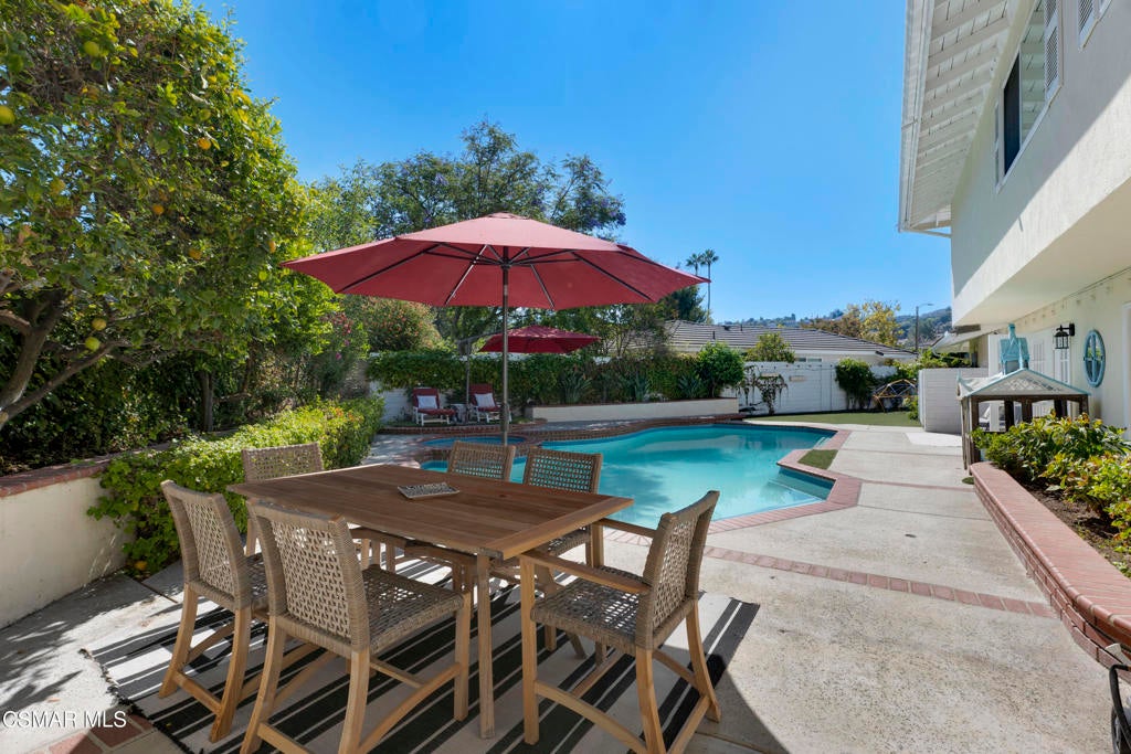 3948 Royal Glen Court