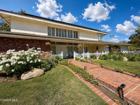 Photo of 3948 Royal Glen Court, Westlake Village, CA 91361 (MLS # 226003965)