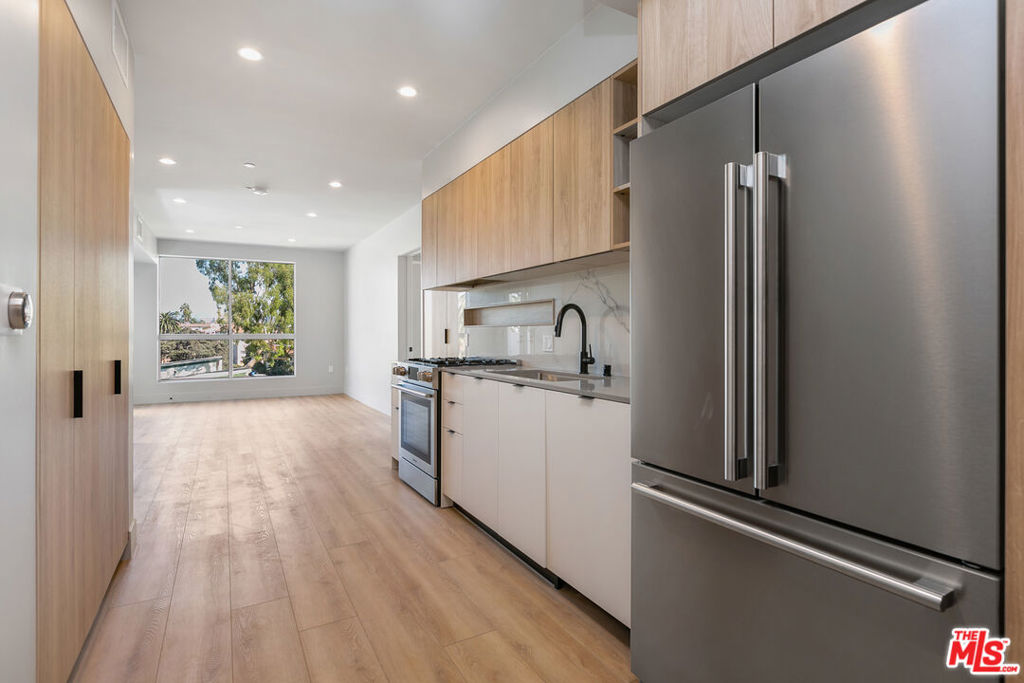 12431 Rochester Avenue 411