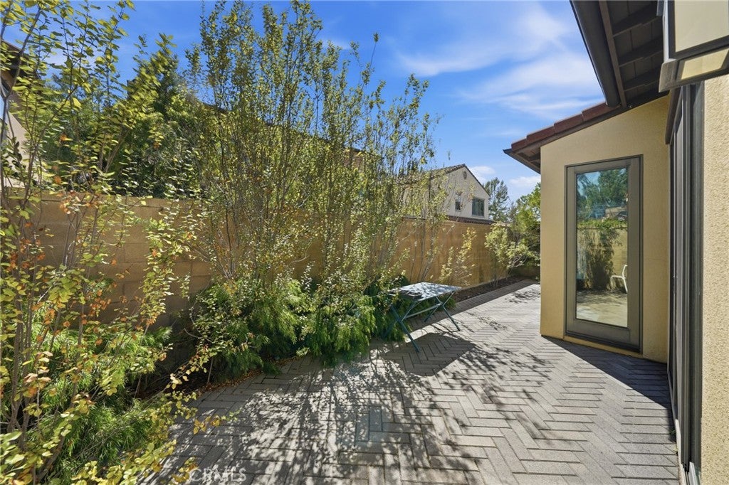 73 Island Coral, Irvine CA 92620 - Photo 24