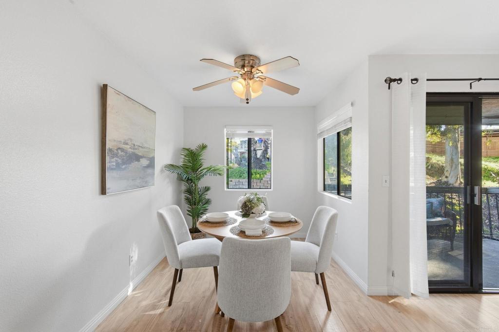 1908 VIA LAS PALMAS 32