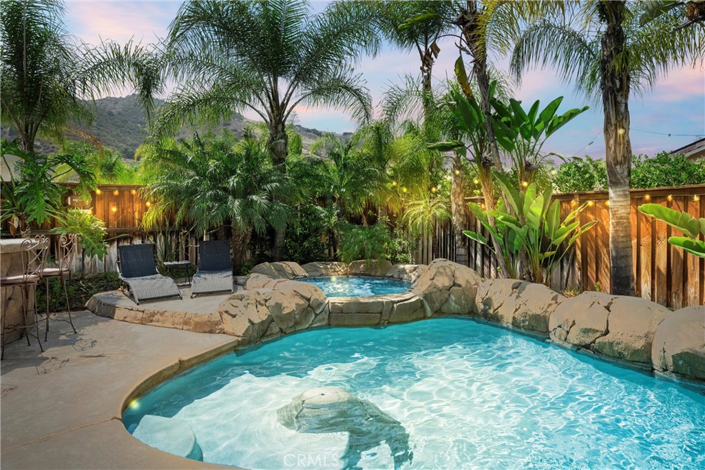 8628 Calle Canon Road