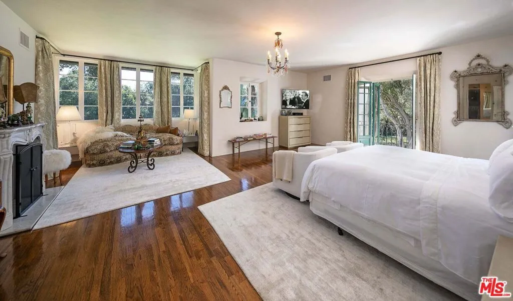 Santa Barbara, California 93108, United States, 7 Bedrooms Bedrooms, ,9 BathroomsBathrooms,Residential,Active,113684