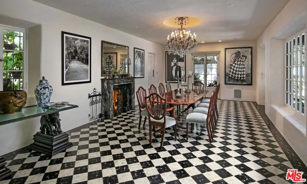 Santa Barbara, California 93108, United States, 7 Bedrooms Bedrooms, ,9 BathroomsBathrooms,Residential,Active,113684