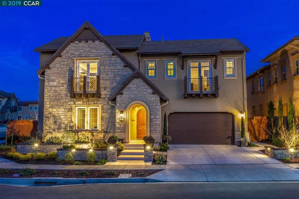 listing image 130727497102345363169