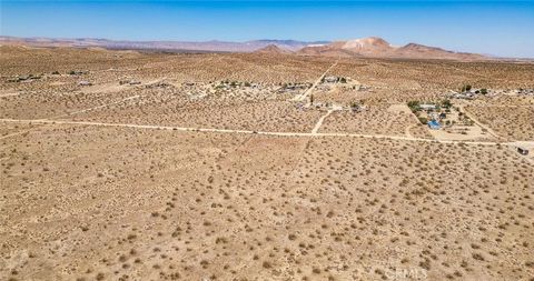 Photo of 5700 30th St W, Rosamond, CA 93560 (MLS # HD26013128)