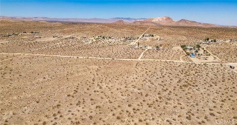 Photo of 5700 30th St W, Rosamond, CA 93560 (MLS # HD26013128)