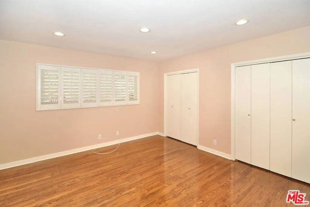 Los Angeles, California 90046, United States, 3 Bedrooms Bedrooms, ,2 BathroomsBathrooms,Residential,Active,177068