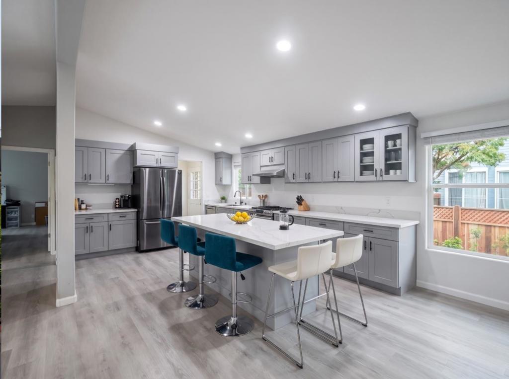 473 Summerland Drive