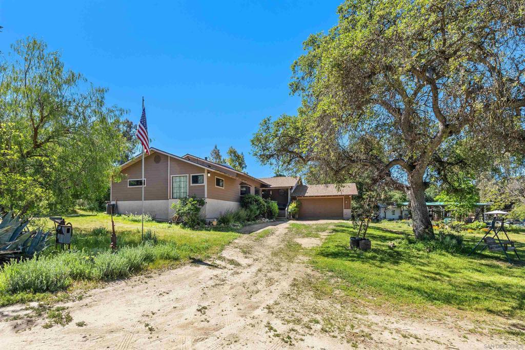 3856 Prairie Dr