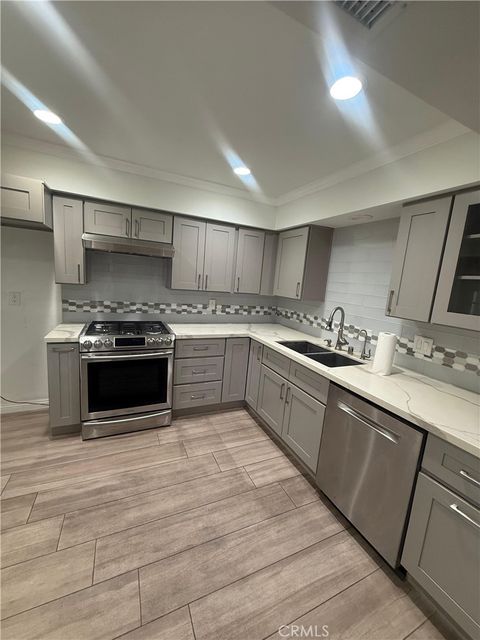 Photo of 2248 Del Mar #7, Montrose, CA 91020 (MLS # SB25259564)