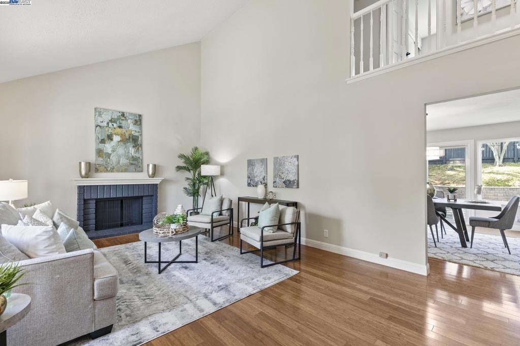 VINTAGE HILLS - Residential