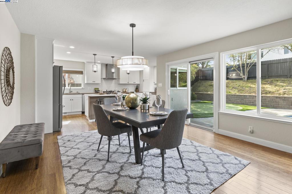 VINTAGE HILLS - Residential