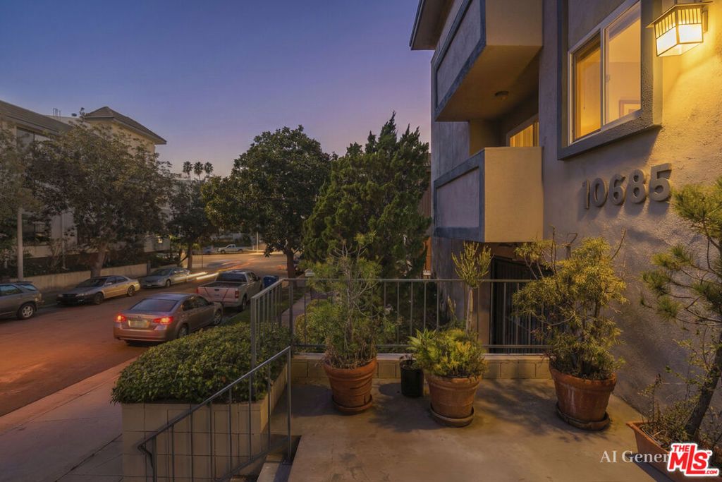 Photo of 10685 Wilkins Avenue #4, Los Angeles, CA 90024 (MLS # 26638259)