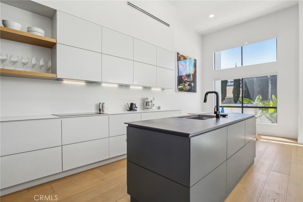 Lakeshore (LS) - Residential Lease