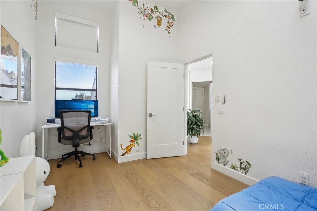 Lakeshore (LS) - Residential Lease