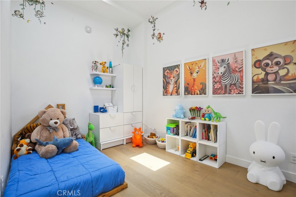 Lakeshore (LS) - Residential Lease