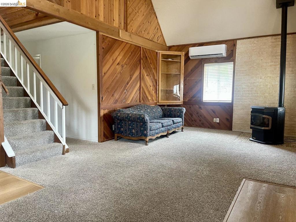 3421 Hartvickson LN