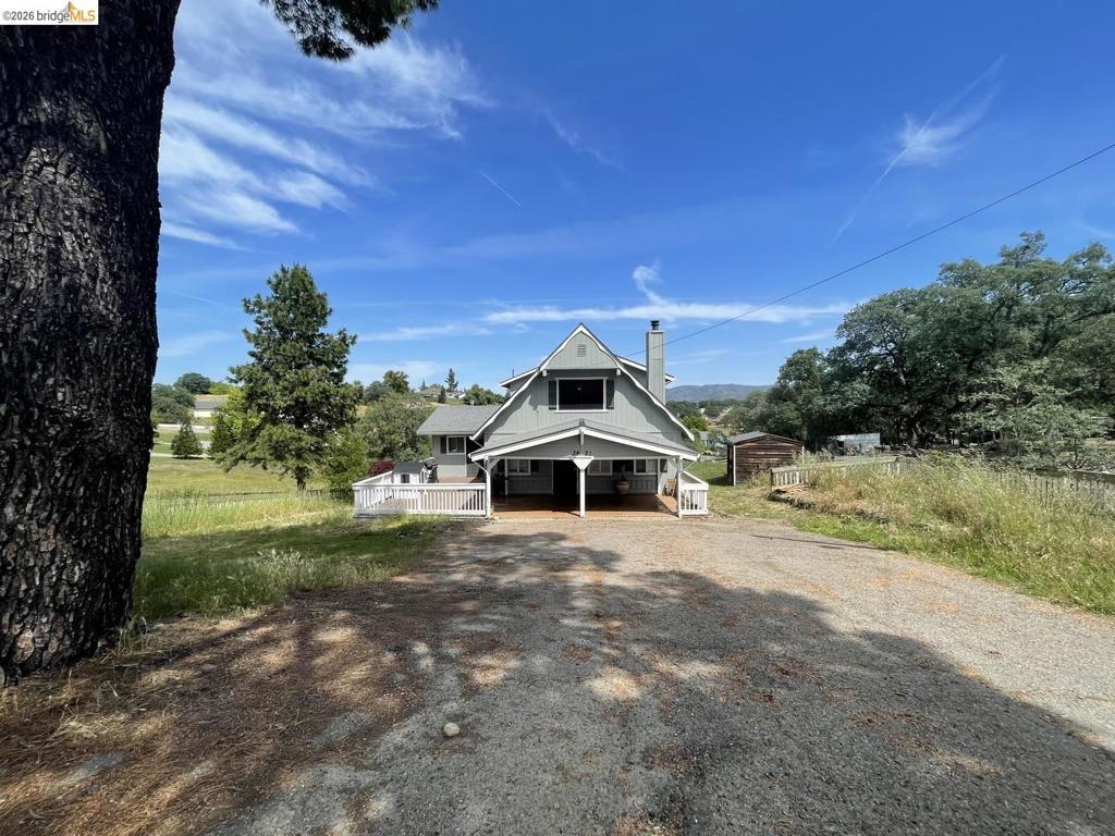 3421 Hartvickson LN