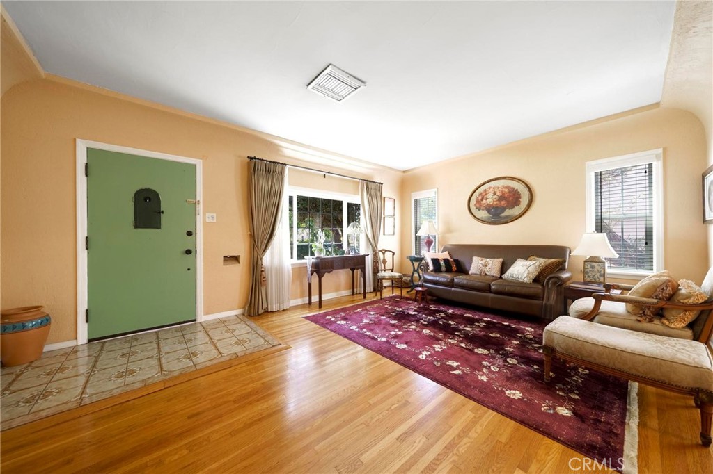 213 Rosemont Boulevard