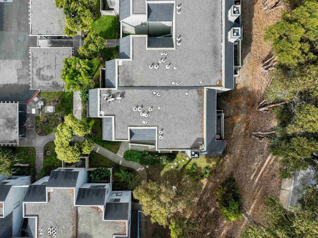 HILLTOP VILLAGE - Residential